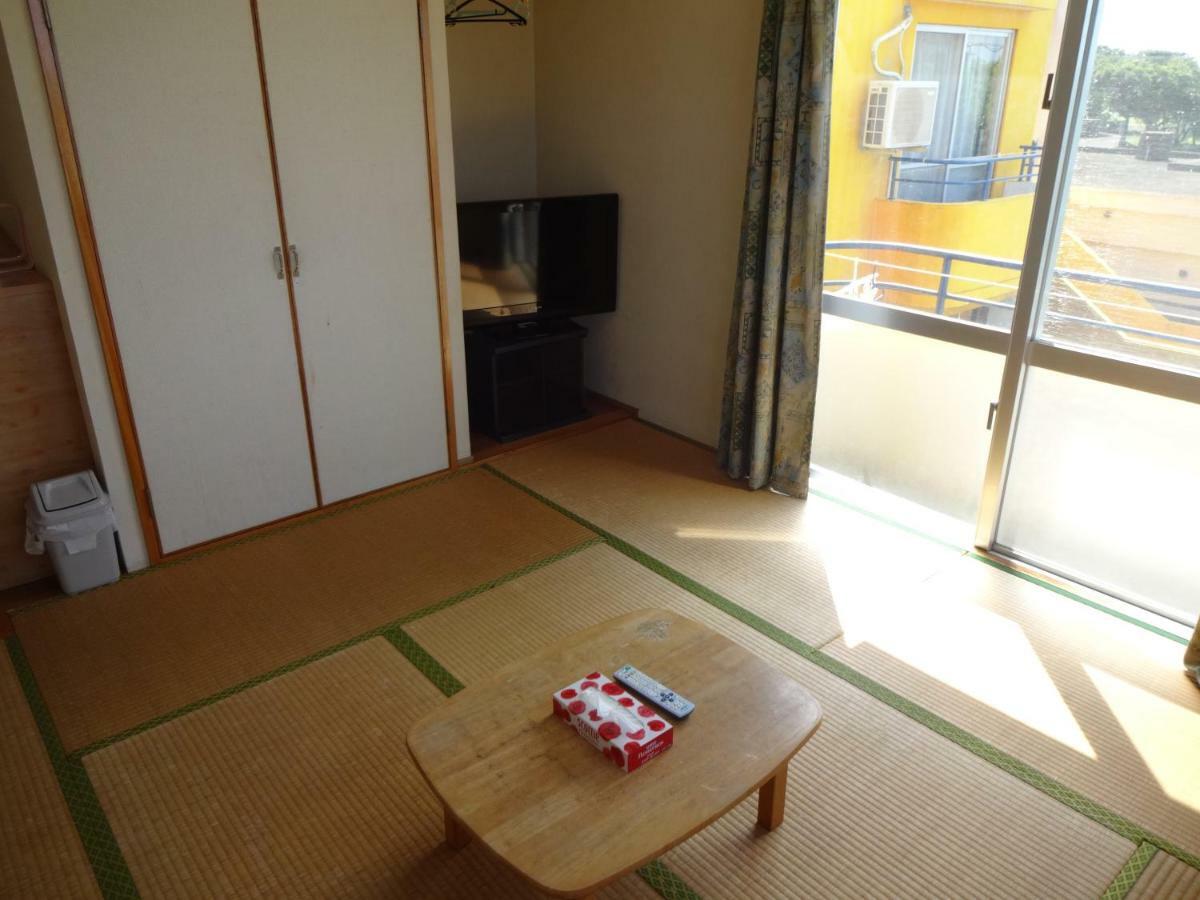 Pension Orange Box Miyakojima  Экстерьер фото