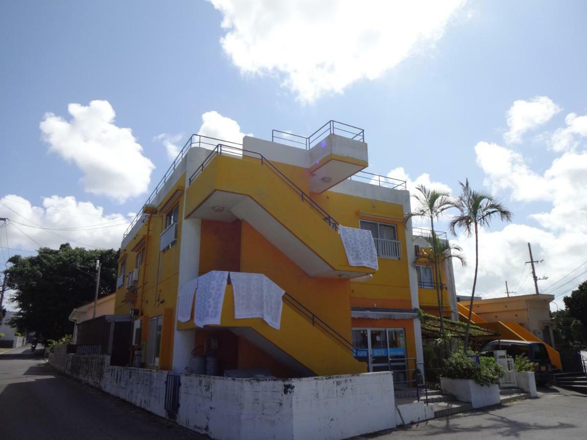 Pension Orange Box Miyakojima  Экстерьер фото